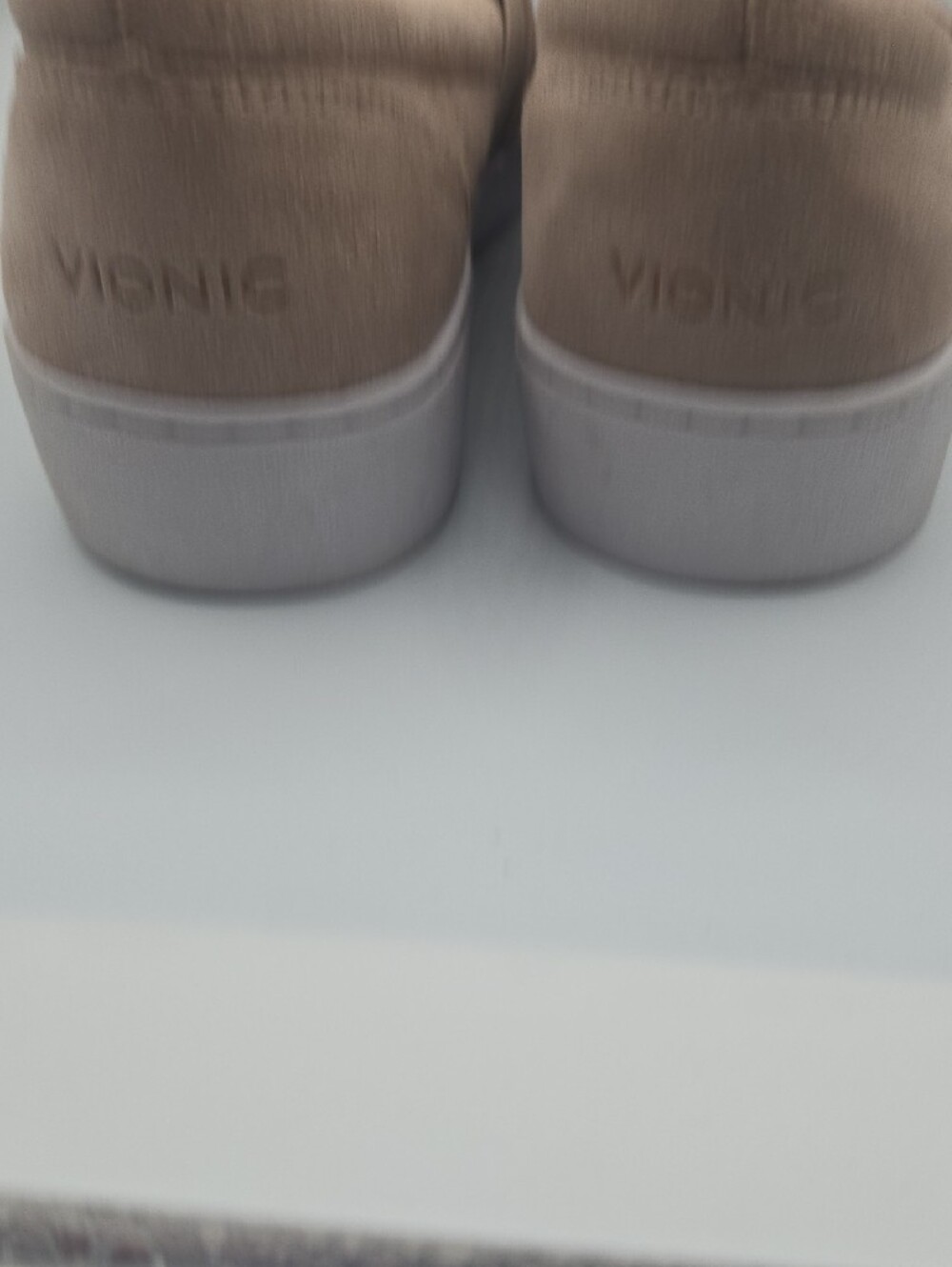 Vionic Keke Slip-On Sneakers Cream Blush Perforated Suede Comfort Shoes Size 8 - Picture 6 of 9